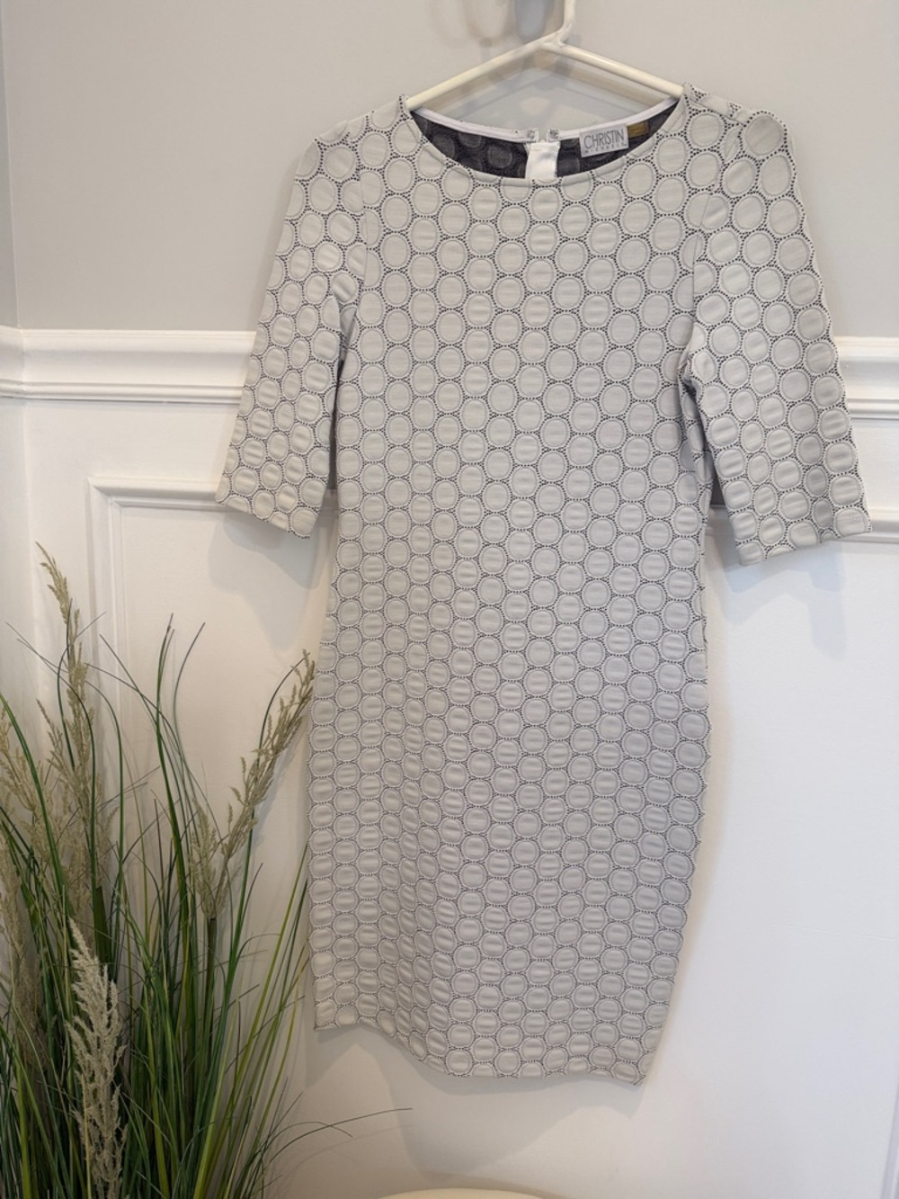 Christin Michaels White Patterned Midi Dress